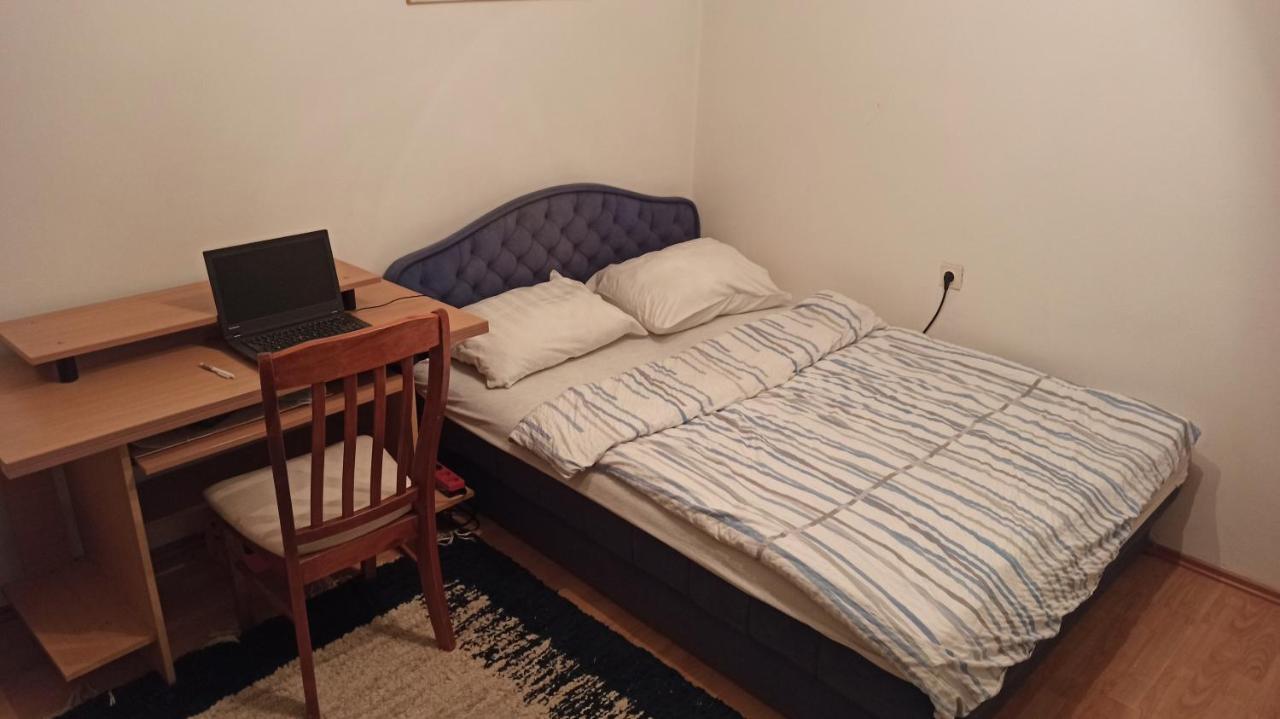 Cozy Room With A Balcony Sarajevo Ngoại thất bức ảnh