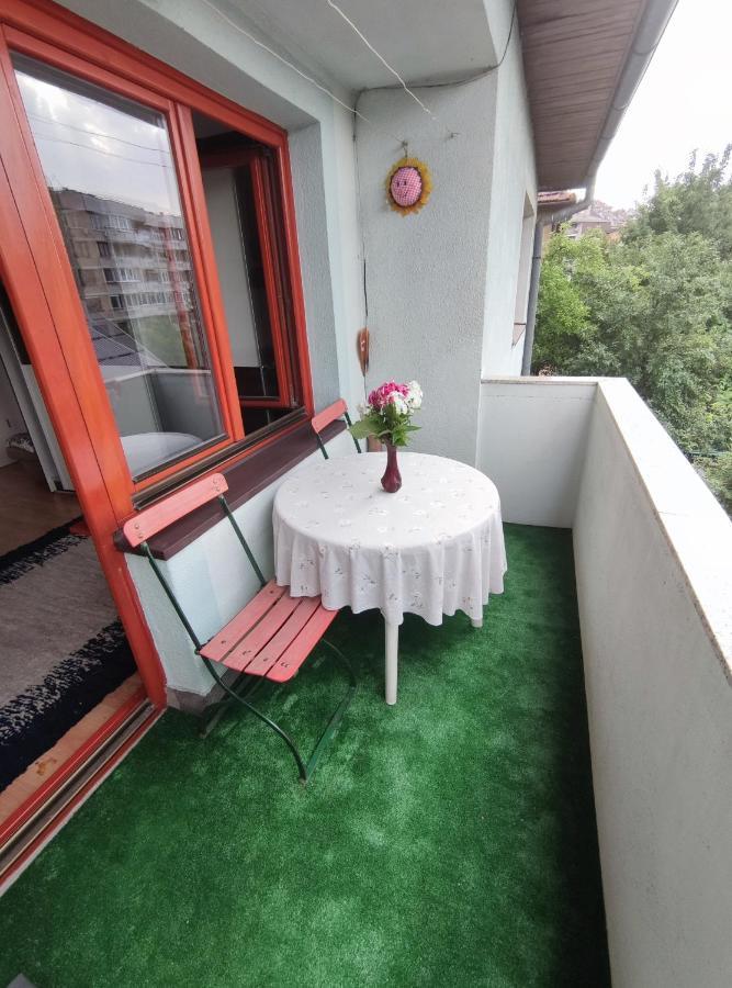 Cozy Room With A Balcony Sarajevo Ngoại thất bức ảnh