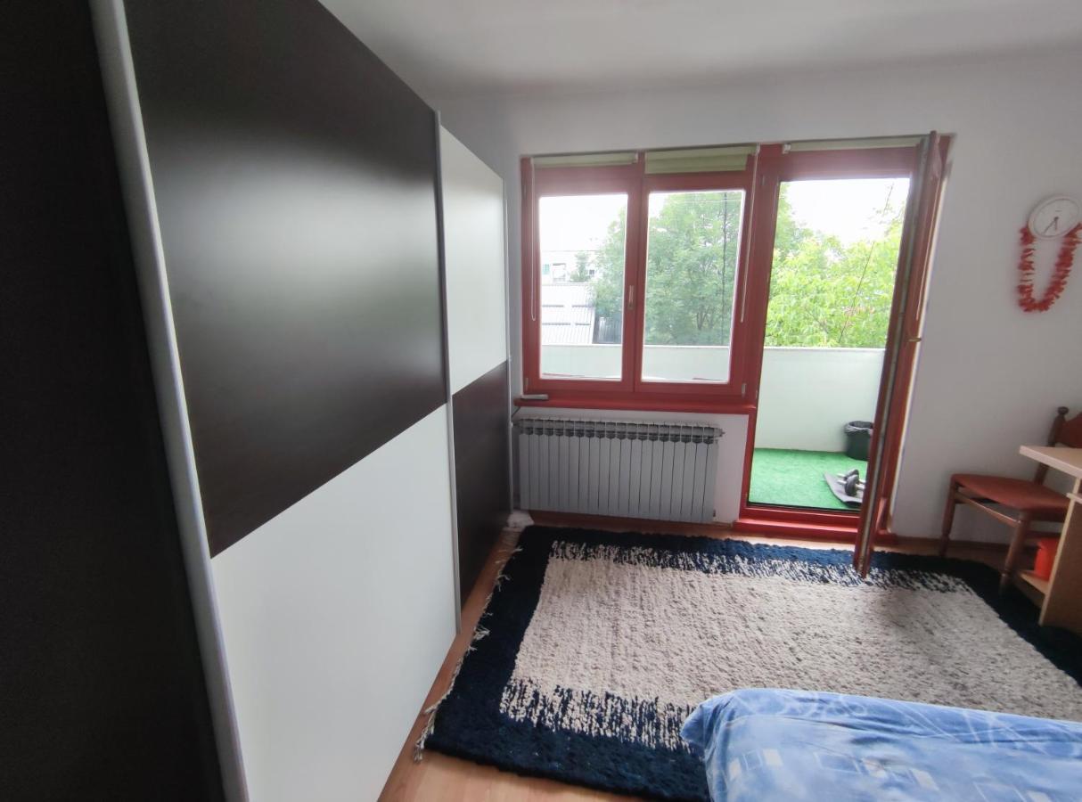 Cozy Room With A Balcony Sarajevo Ngoại thất bức ảnh